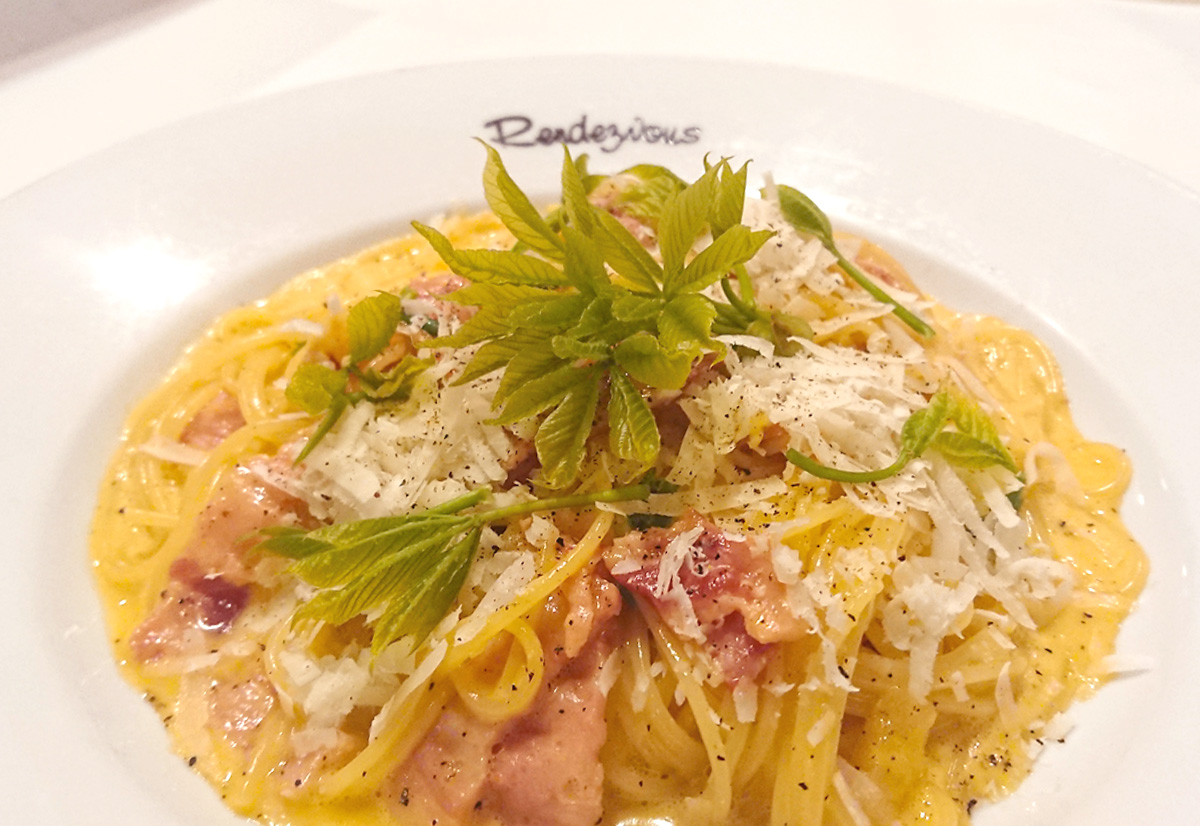 コシアブラのカルボナーラスパゲティ